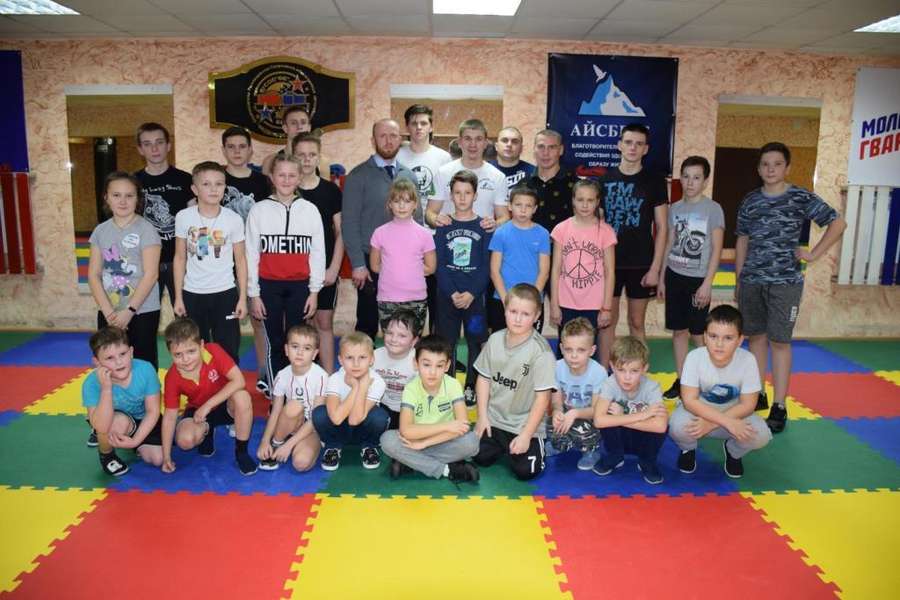 Региональная спортивная общественная организация. Денис городов Белгород Федерация бокса. Засосна Белгородская область. БРСОО "Федерация тайского бокса" Белгород официальный. Федерация бокса Белгородской области.