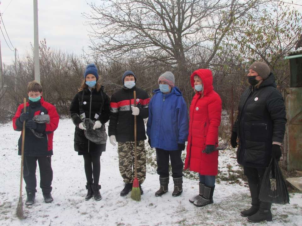 Рожденные помогать. Яснозоренское сельское поселение. Яснозоренское сельское поселение Белгородский район. Население Яснозоренского сельского поселения Белгородского района. Флаг Яснозоренского сельского поселения.