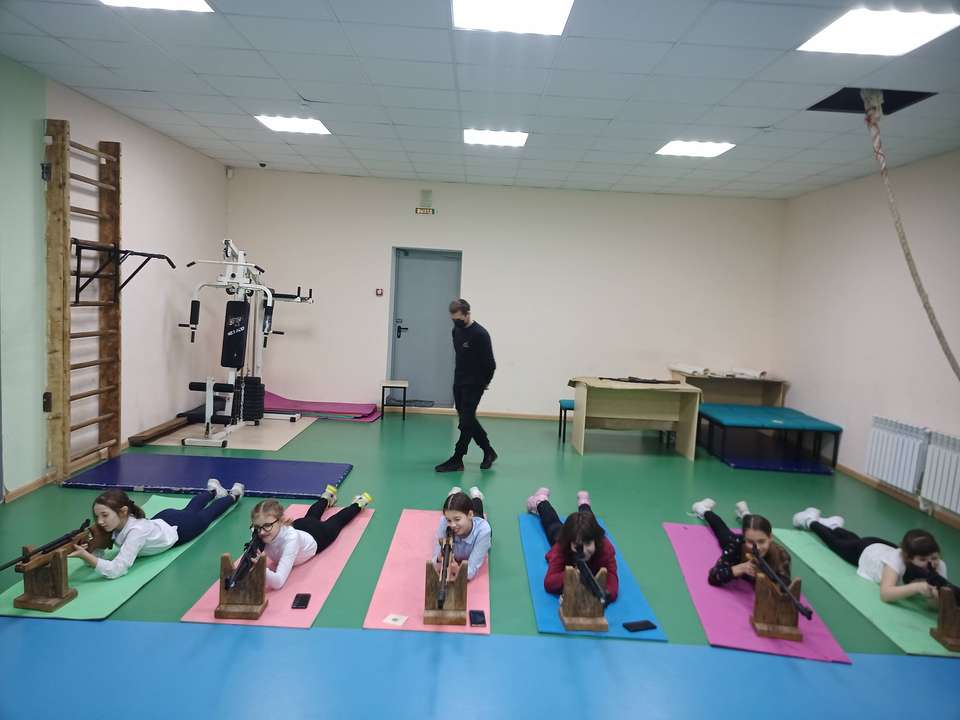 Рабочий поселок октябрьский спортивная 1. Тир в Октябрьском Белгородской области.