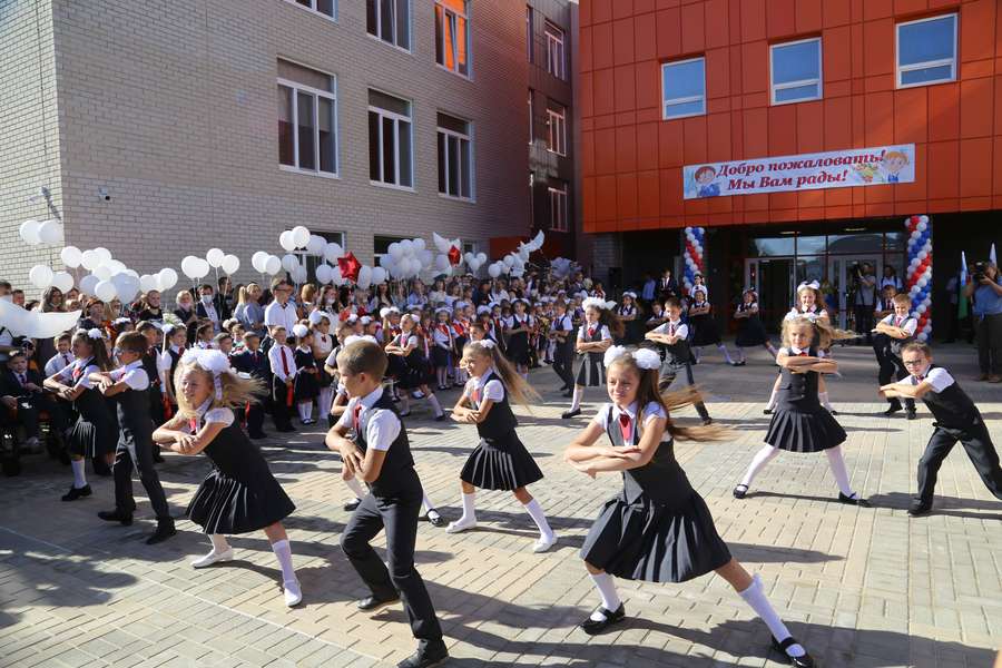 гимназия 2 белгород. выпускники белгтасм. школа 41 белгород. форма 1 класс строитель белгородская область 3 школа. белгородский класс школа.