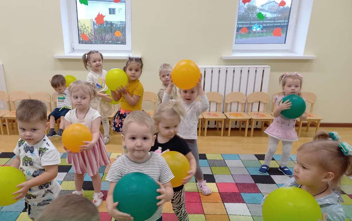 Садики алексеевка. Садик Алексеевка. Дети на гимнастике в садике. Алексеевский сад Москва. Сценка для детей в сад гимнастика идеи для творческого конкурса.