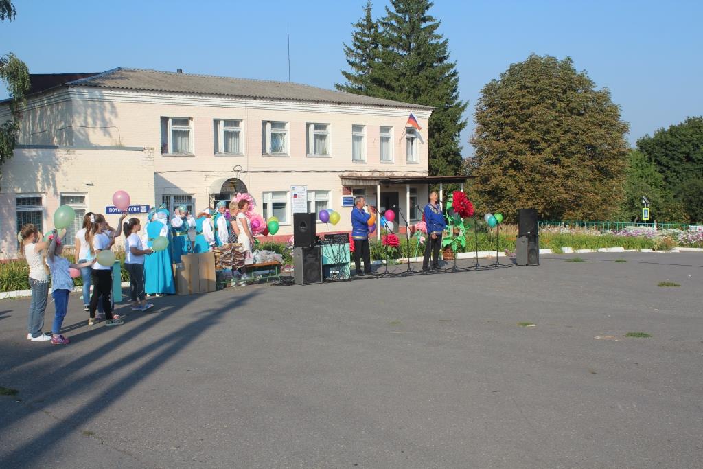 Села белгород. Мощеное Яковлевского района Белгородской области. Село Мощеное Белгородской области Яковлевский район. Село Мощеное день села Белгородской. С Локня Яковлевский район.