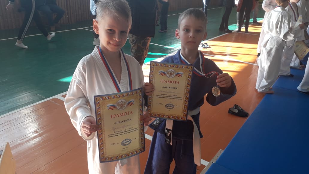 Царев спортсмен. Новый Оскол Патриот. Рукопашный бой старый Оскол. Центр патриотического воспитания молодежи новый Оскол. Боевые искусства новый Оскол.