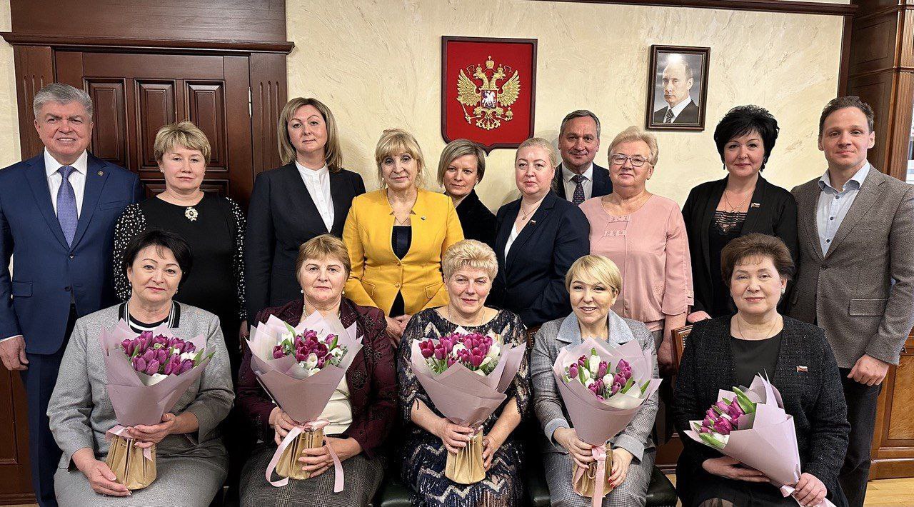 В ВАРМСУ проходит тематическая встреча с женщинами-руководителями в  преддверии 8 Марта | Совет муниципальных образований Белгородской области